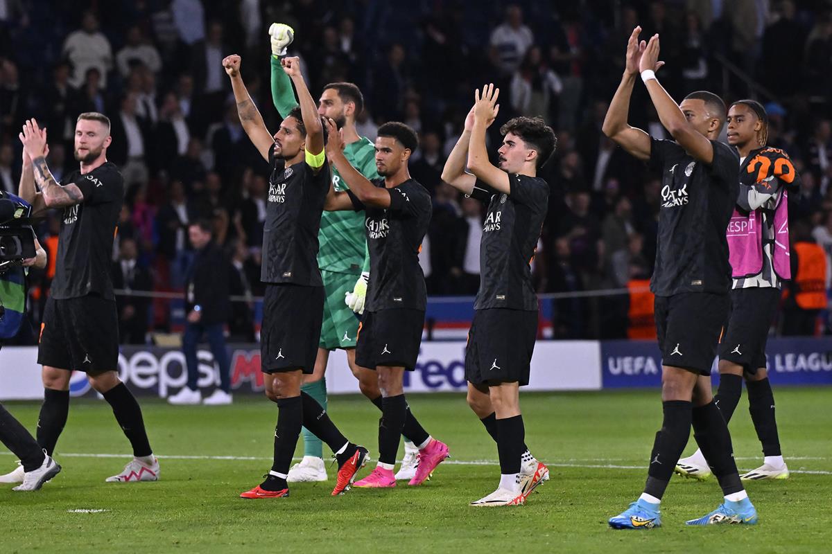 Bola parada define empate entre Sevilla e Lens pela Champions