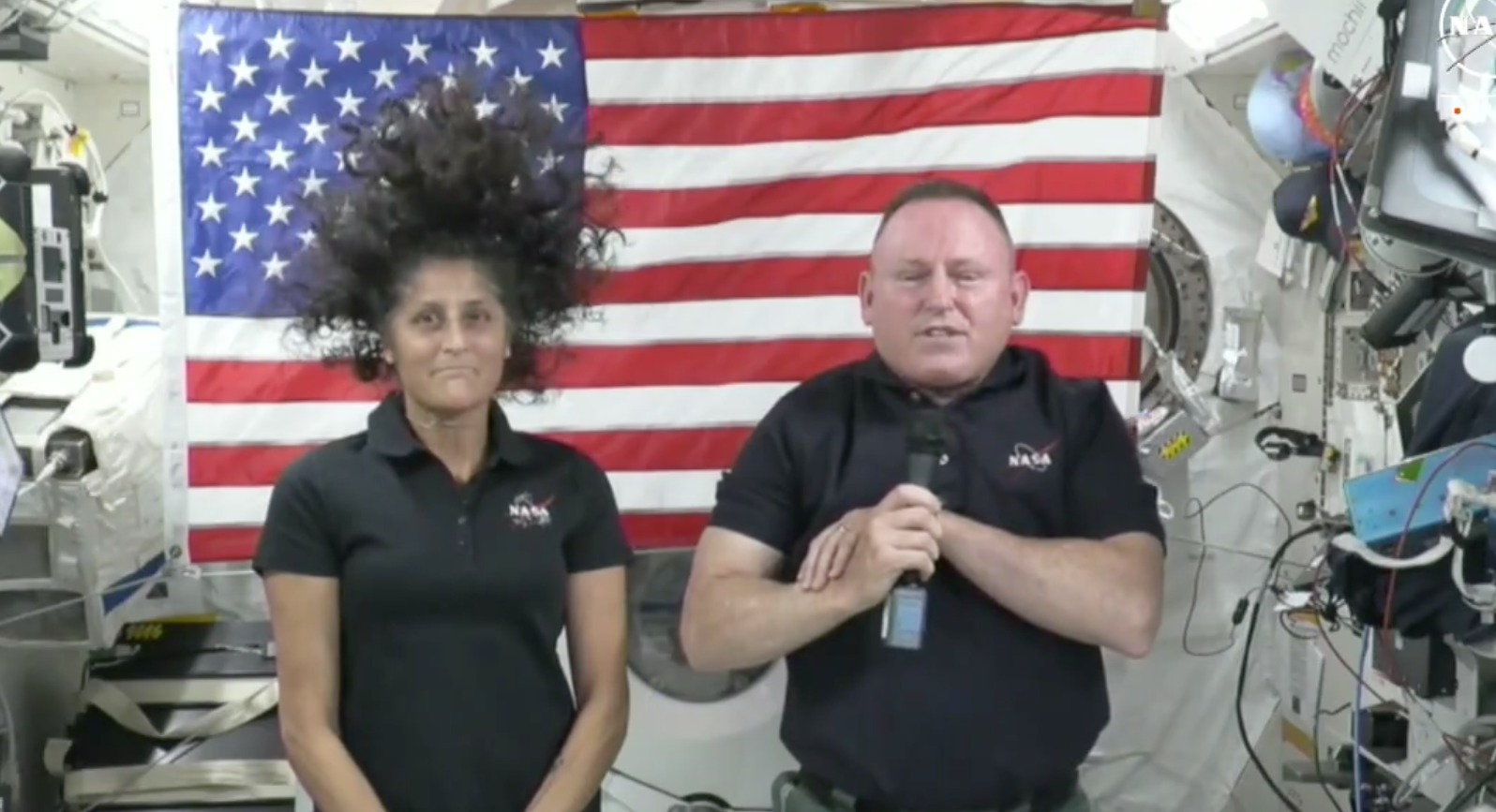 Suni Williams e Butch Wilmore na ISS, sem gravidade. Foto: Reprodução/NASA 