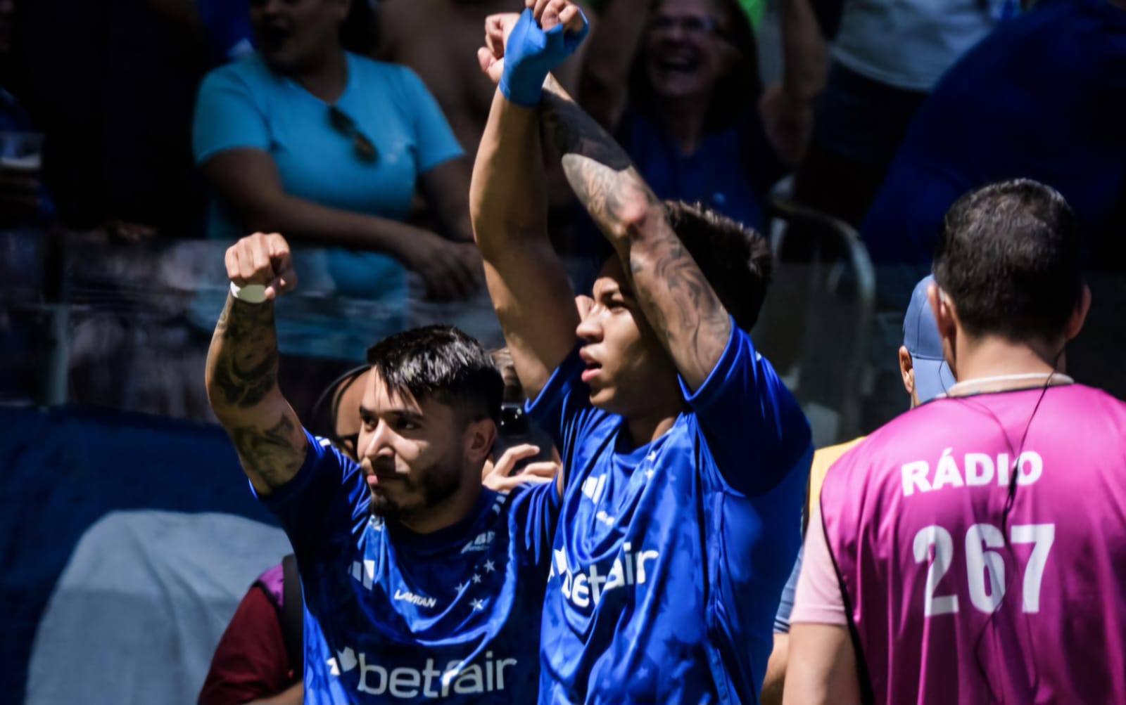 Kaio Jorge comemorando seu primeiro gol no Cruzeiro. 