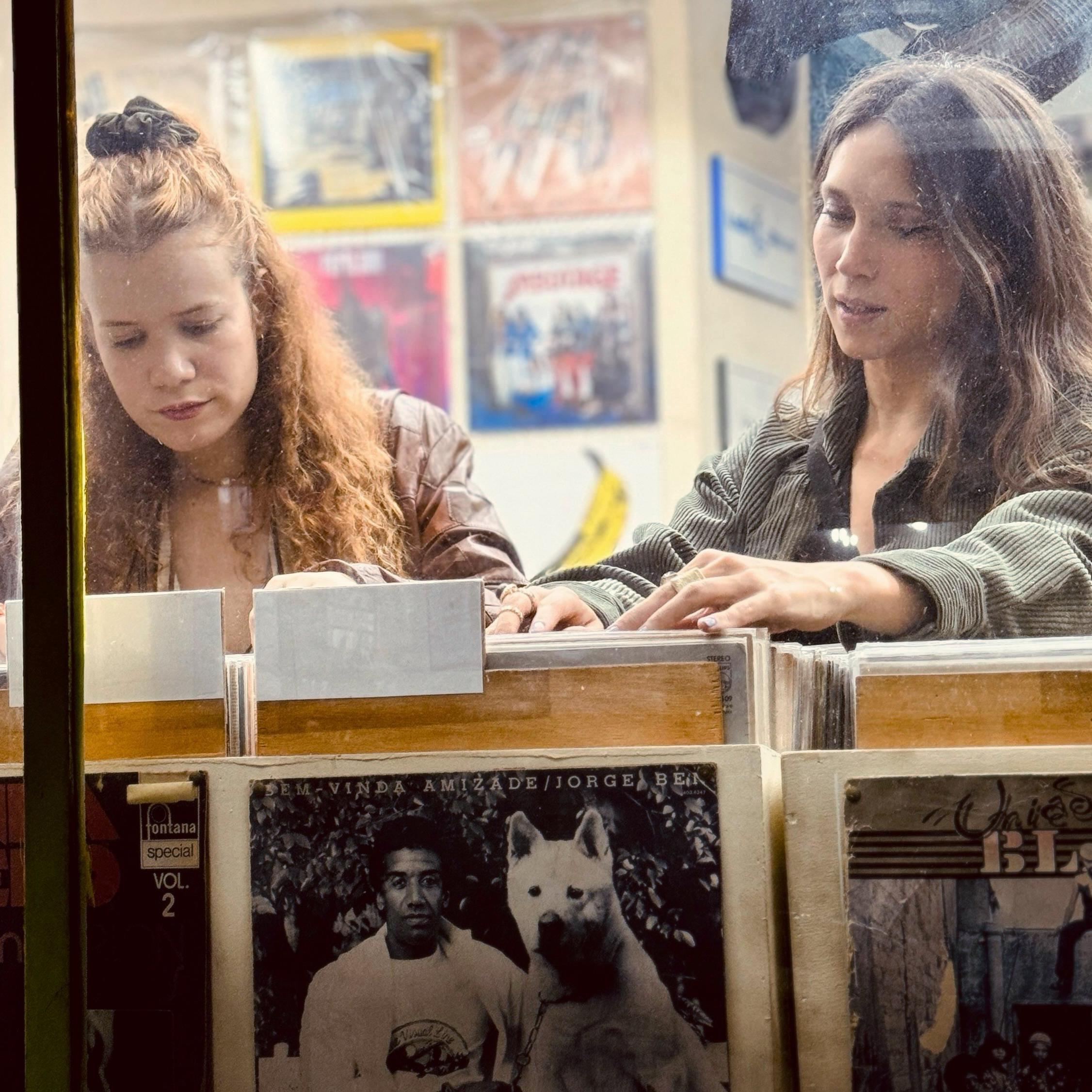 Loja Baú dos Discos - por Catharina Morais