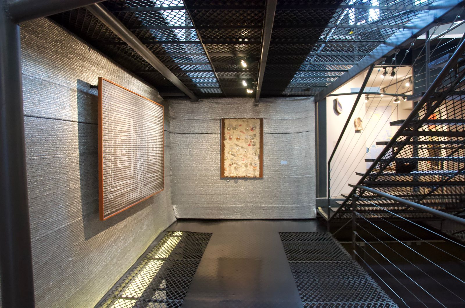 O segundo pavimento da Casa Bola recebeu parte das mais de 60 obras apresentadas na exposição ABERTO5
