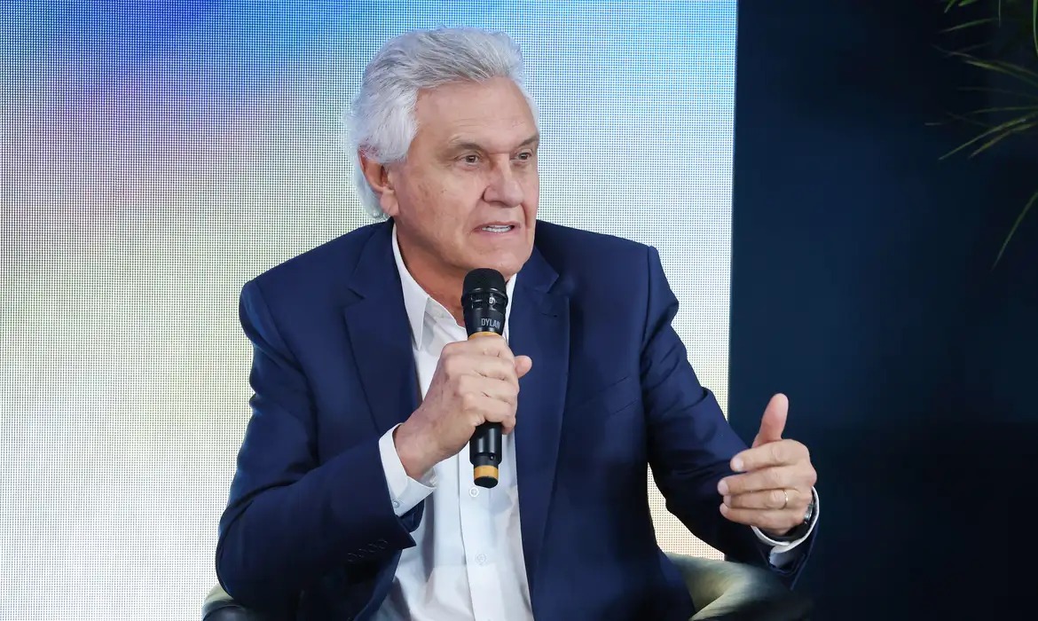 Embora a pesquisa mostre um empate no segundo turno, na rede social X o candidato disse que “vence o PT e bota a esquerda pra correr” | Foto: Rovena Rosa/Agência Brasil